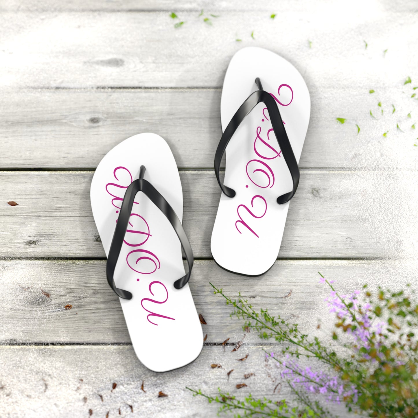 Stylish Flip Flops with Custom Text, Casual Summer Sandals, Beach Wear, Gift for Her, Vacation Essential, Fun Footwear